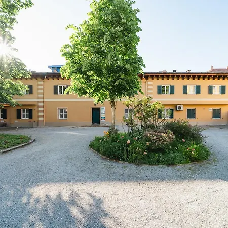 Yellow Flat By Grazrentals Vaulted Kitchen & Pet Friendly & Free Parking * Štýrský Hradec