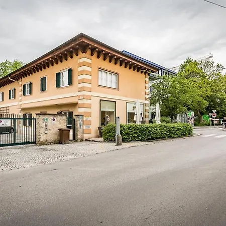 Yellow Flat By Grazrentals With Location & Free Parking Appartamento *