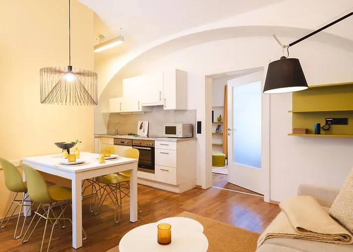 Yellow Flat By Grazrentals With Location & Free Parking Apartment Graz